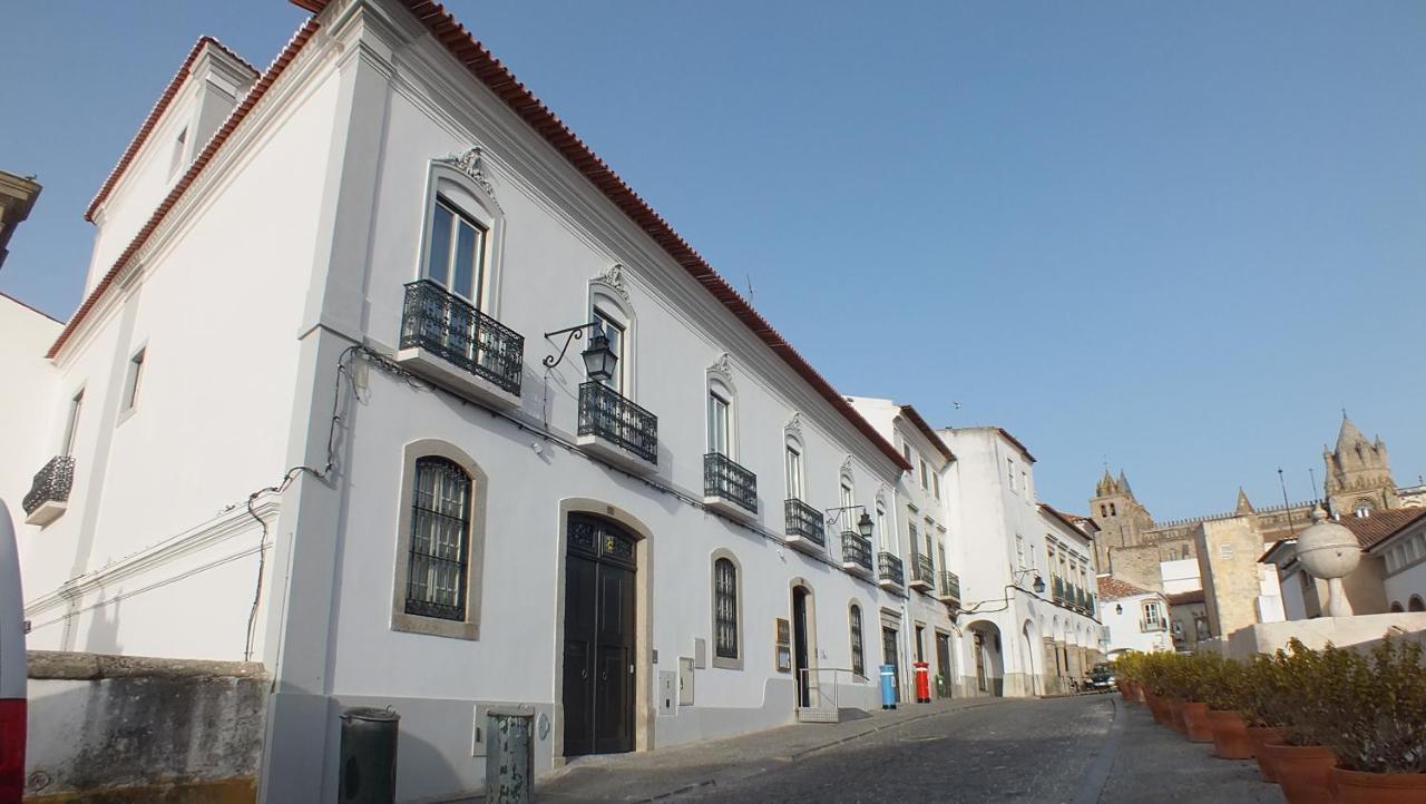 Mourasuites Hotel Evora Exterior photo