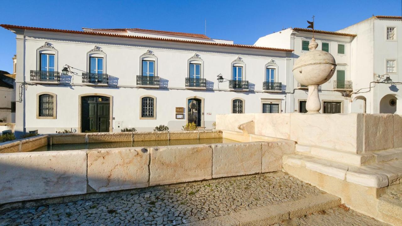 Mourasuites Hotel Evora Exterior photo